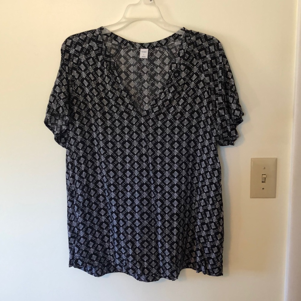 Black and White Print Old Navy Shirt